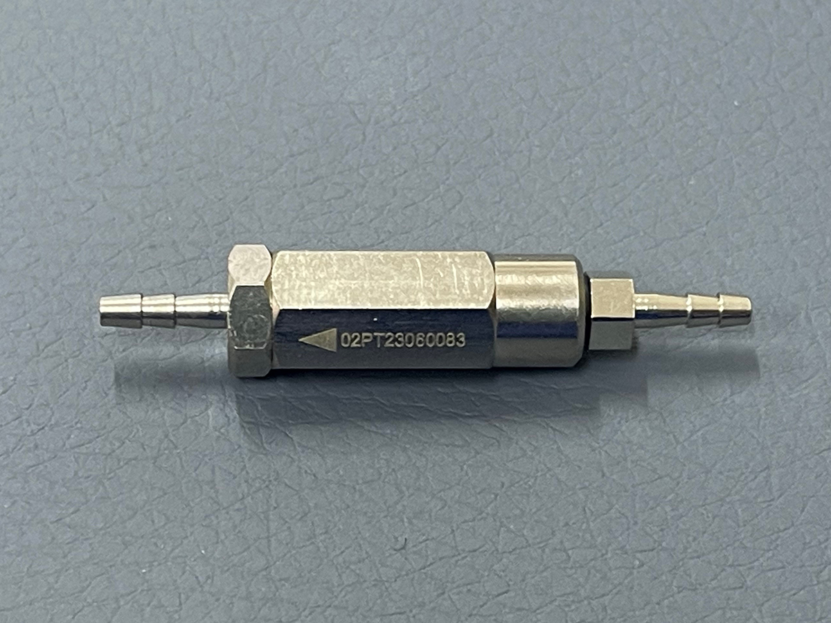 Обратный клапан с зазубриной 1/8